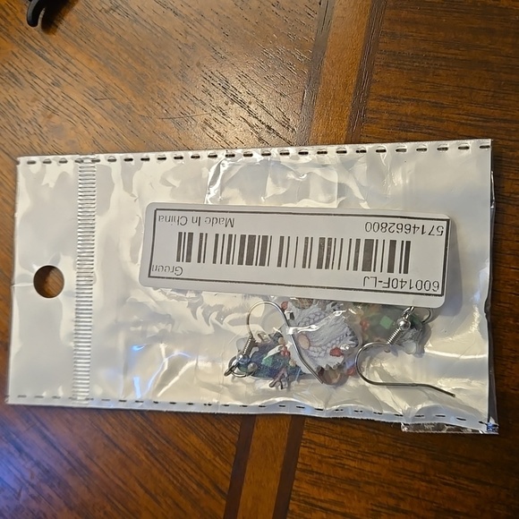 Charming Christmas Antler Dwarf Acrylic Earrings - Perfect Holidays Christmas - Picture 6 of 6